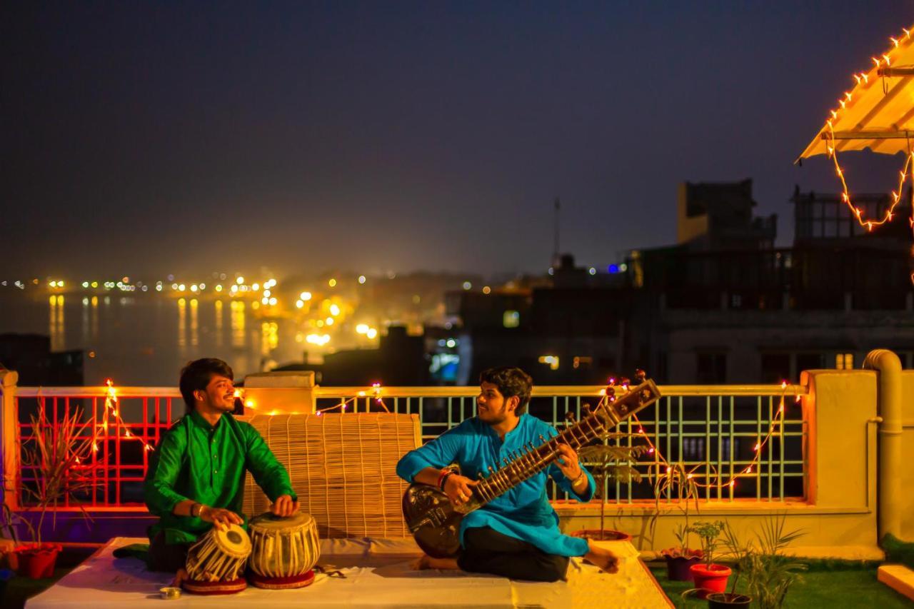 Wander Station Varanasi Exterior photo